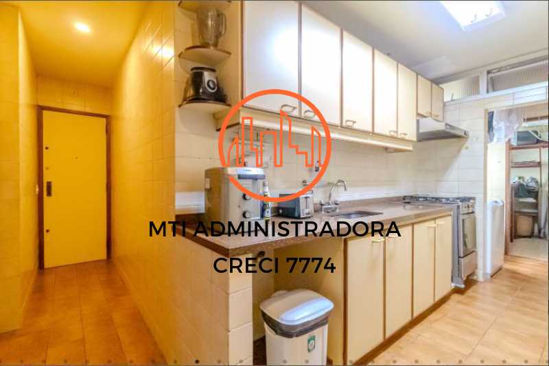 Apartamento à venda com 3 quartos, 137m² - Foto 21