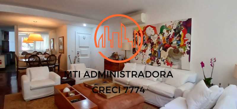 Apartamento à venda com 3 quartos, 160m² - Foto 3