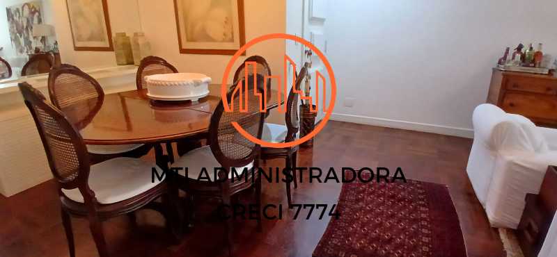 Apartamento à venda com 3 quartos, 160m² - Foto 5