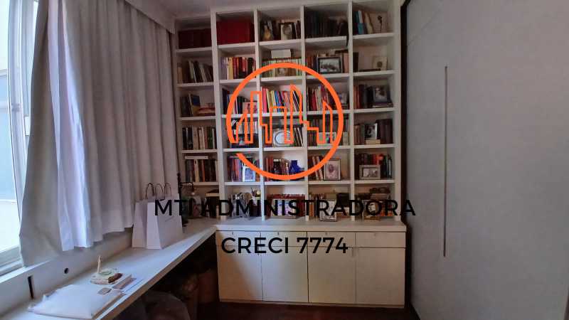 Apartamento à venda com 3 quartos, 160m² - Foto 19