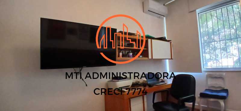 Apartamento à venda com 3 quartos, 160m² - Foto 9