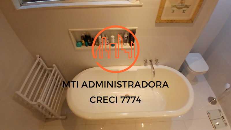 Apartamento à venda com 3 quartos, 160m² - Foto 16