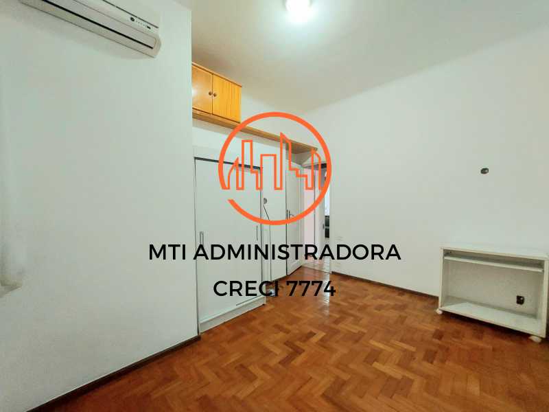 Apartamento para alugar com 2 quartos, 95m² - Foto 9