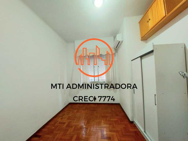 Apartamento para alugar com 2 quartos, 95m² - Foto 8