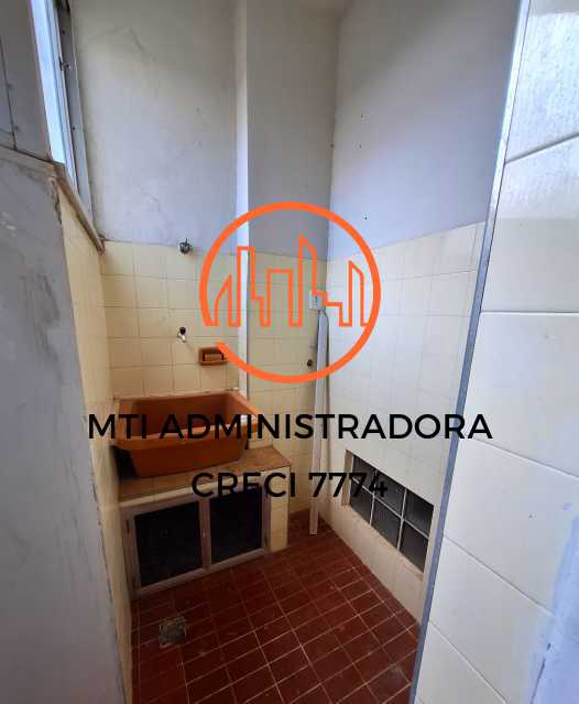 Apartamento para alugar com 2 quartos, 70m² - Foto 18