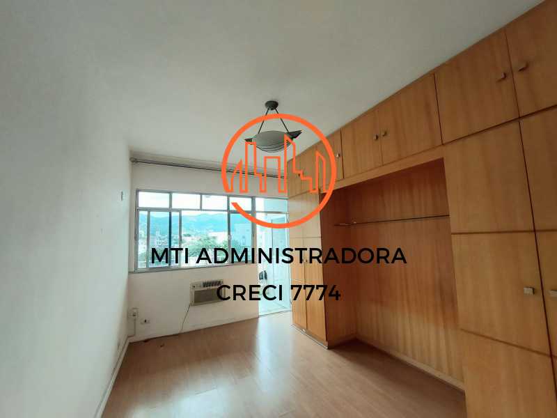 Apartamento para alugar com 3 quartos, 114m² - Foto 14
