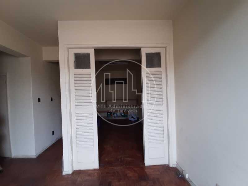 Apartamento à venda com 1 quarto, 43m² - Foto 11