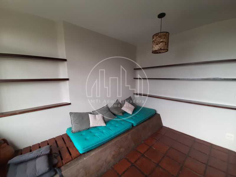 Apartamento à venda com 3 quartos, 150m² - Foto 5