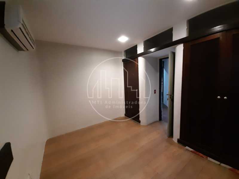 Apartamento à venda com 3 quartos, 150m² - Foto 11