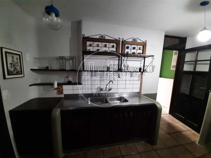 Apartamento à venda com 3 quartos, 150m² - Foto 23