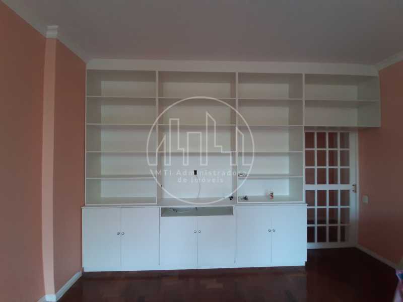 Apartamento à venda com 3 quartos, 125m² - Foto 4