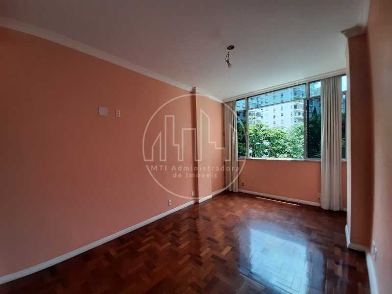 Apartamento à venda com 3 quartos, 125m² - Foto 8