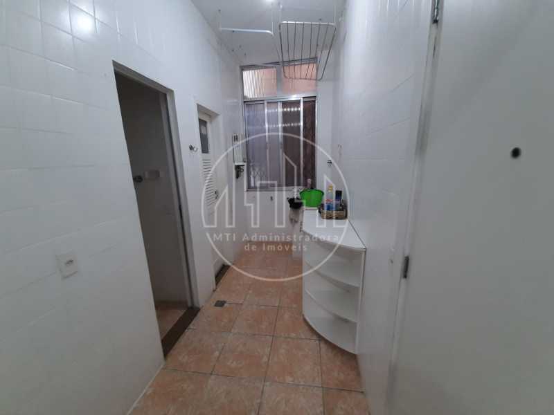 Apartamento à venda com 3 quartos, 125m² - Foto 22