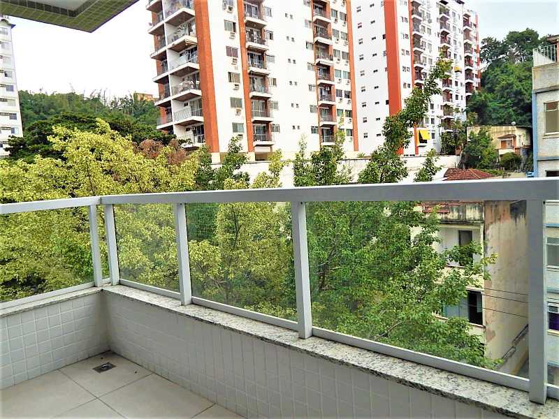 Apartamento à venda com 2 quartos, 62m² - Foto 2