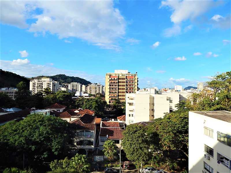 Apartamento à venda com 2 quartos, 90m² - Foto 2