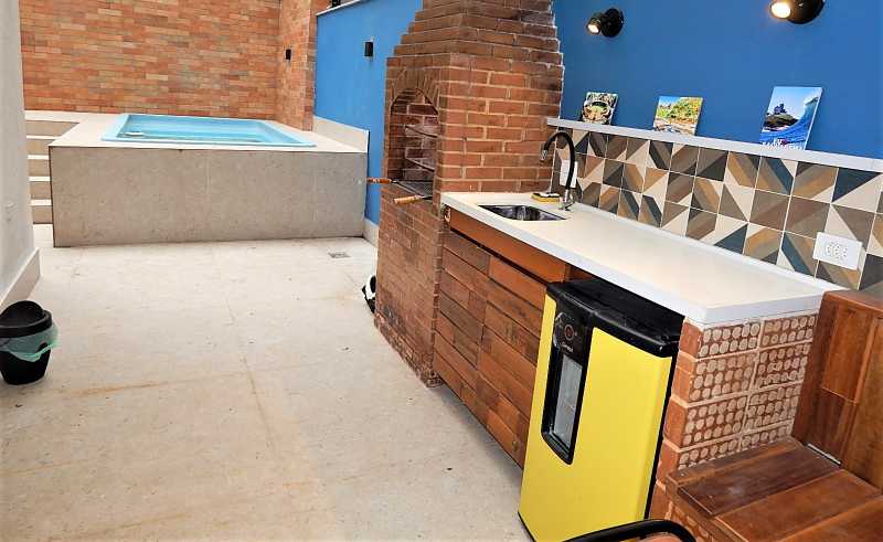 Apartamento à venda com 3 quartos, 129m² - Foto 2