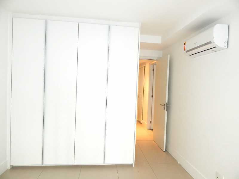 Apartamento à venda com 3 quartos, 123m² - Foto 9