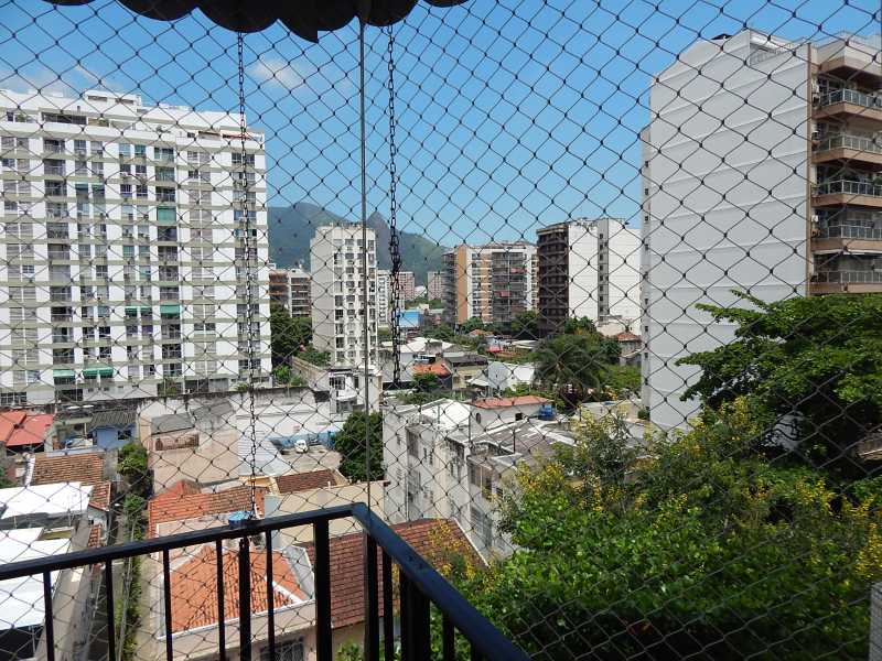 Apartamento à venda com 3 quartos, 123m² - Foto 2