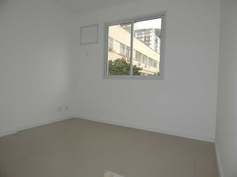 Apartamento à venda com 3 quartos, 75m² - Foto 3