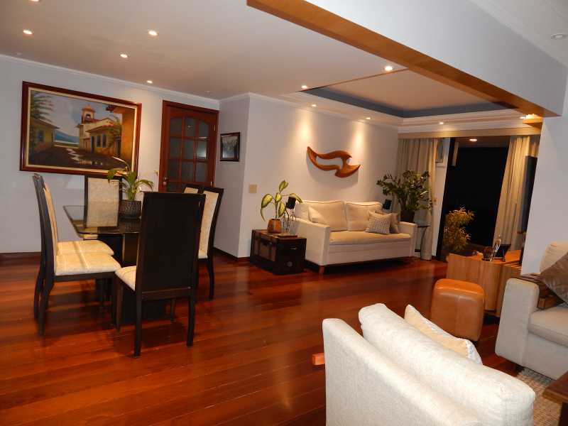 Apartamento à venda com 2 quartos, 99m² - Foto 1