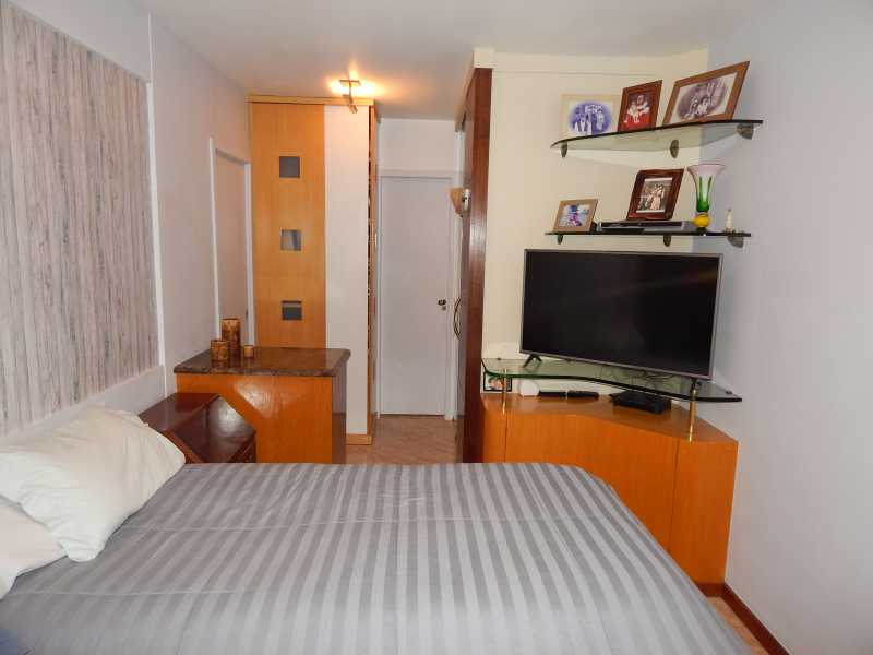 Apartamento à venda com 2 quartos, 99m² - Foto 4