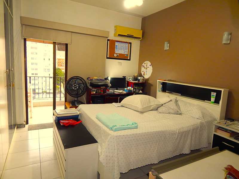 Apartamento à venda com 3 quartos, 123m² - Foto 6