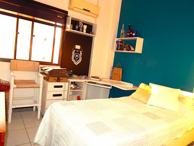 Apartamento à venda com 3 quartos, 123m² - Foto 9