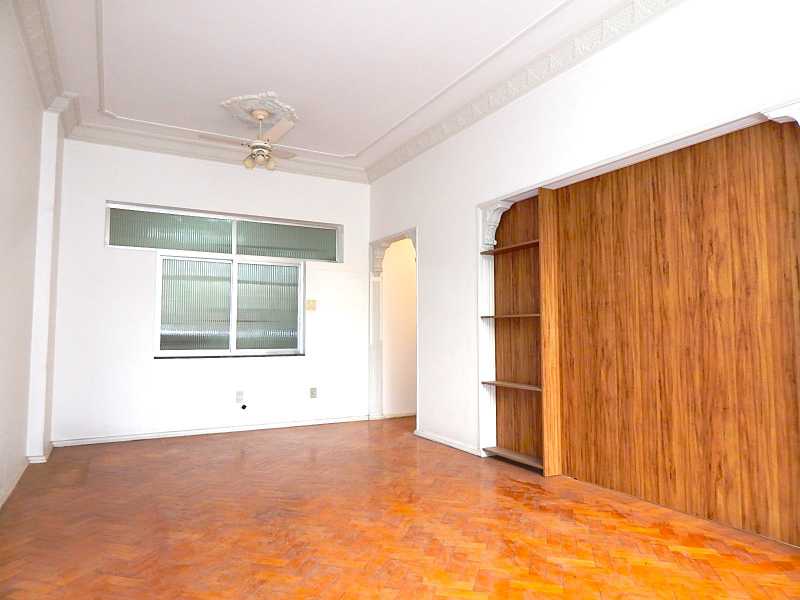 Apartamento à venda com 4 quartos, 137m² - Foto 1