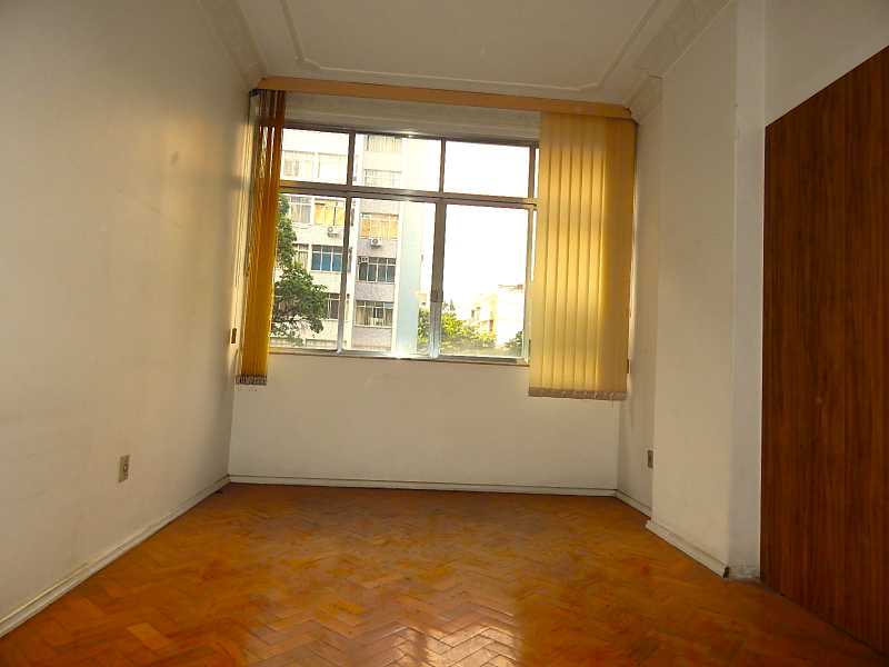 Apartamento à venda com 4 quartos, 137m² - Foto 3