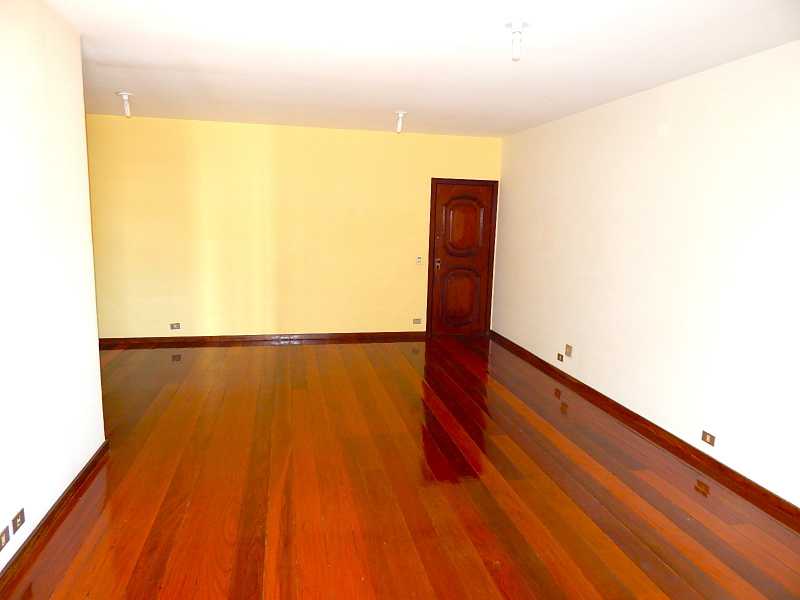 Apartamento à venda com 4 quartos, 176m² - Foto 2