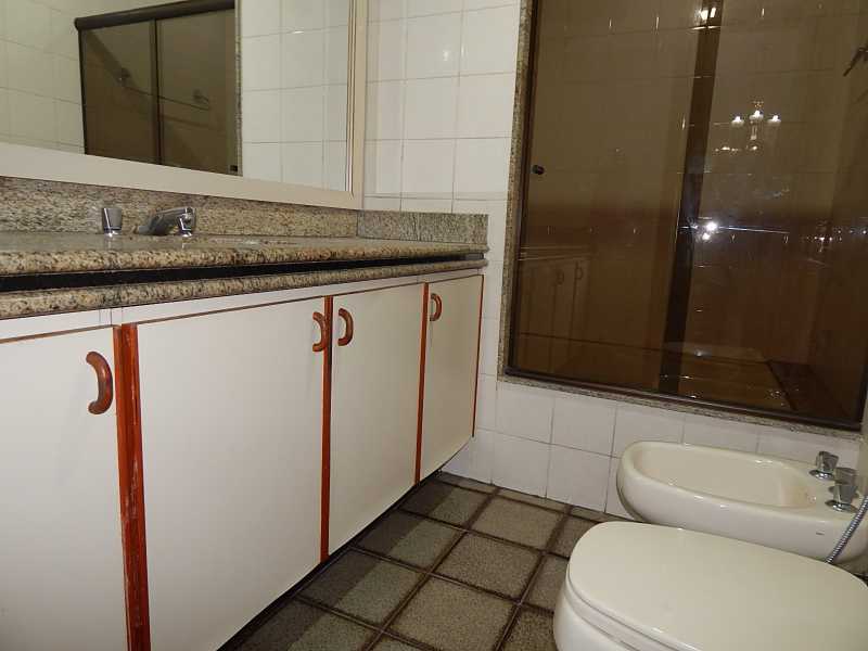 Apartamento à venda com 4 quartos, 176m² - Foto 8