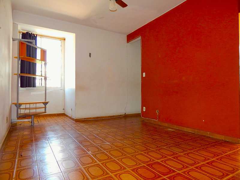 Apartamento à venda com 2 quartos, 63m² - Foto 3