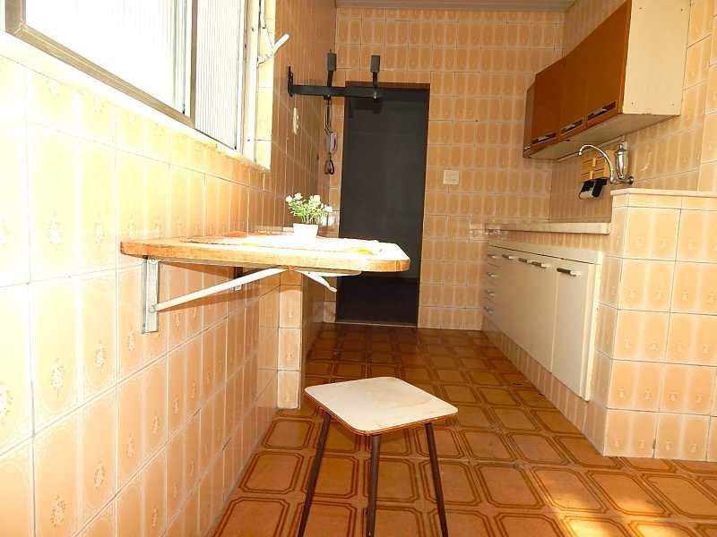 Apartamento à venda com 2 quartos, 63m² - Foto 7