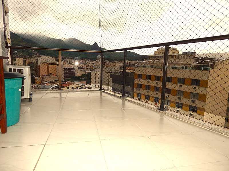 Apartamento à venda com 2 quartos, 85m² - Foto 2