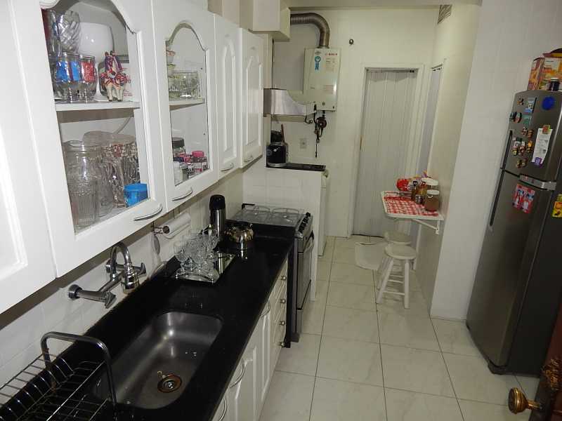 Apartamento à venda com 2 quartos, 85m² - Foto 16