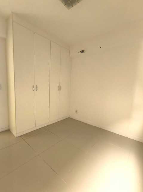 Apartamento à venda com 4 quartos, 115m² - Foto 7