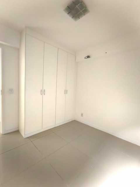 Apartamento à venda com 4 quartos, 115m² - Foto 10