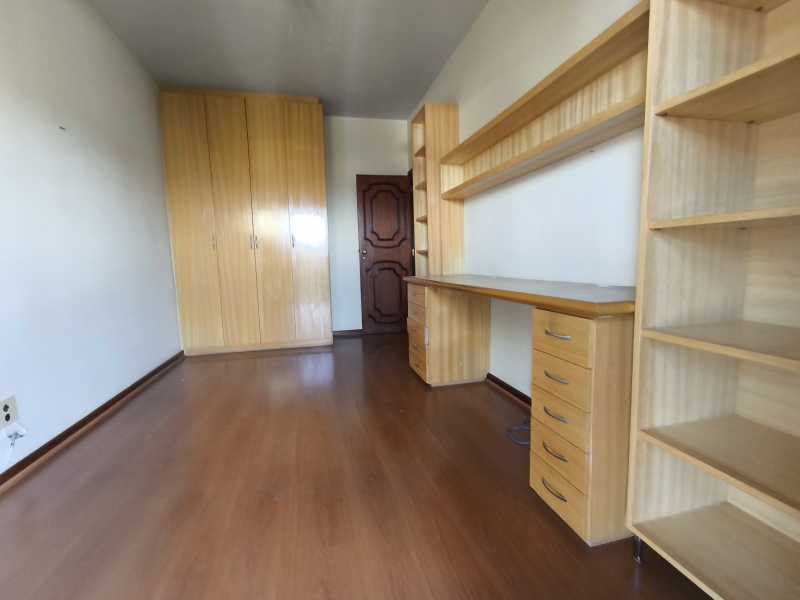 Apartamento à venda com 3 quartos, 110m² - Foto 8