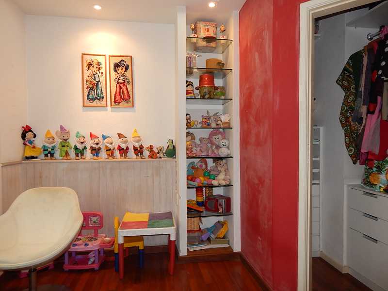 Apartamento à venda com 4 quartos, 80m² - Foto 13