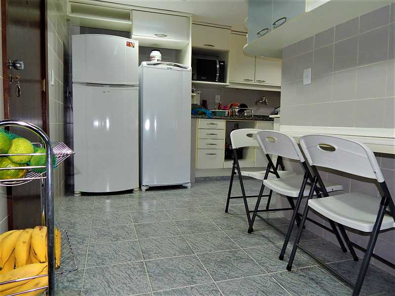 Apartamento à venda com 4 quartos, 148m² - Foto 12