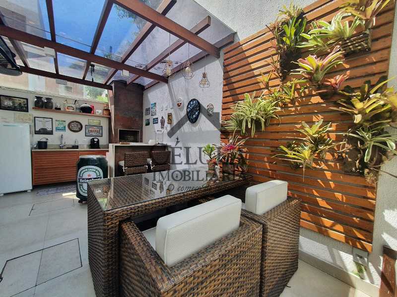 Casa de Condomínio à venda com 3 quartos, 124m² - Foto 1