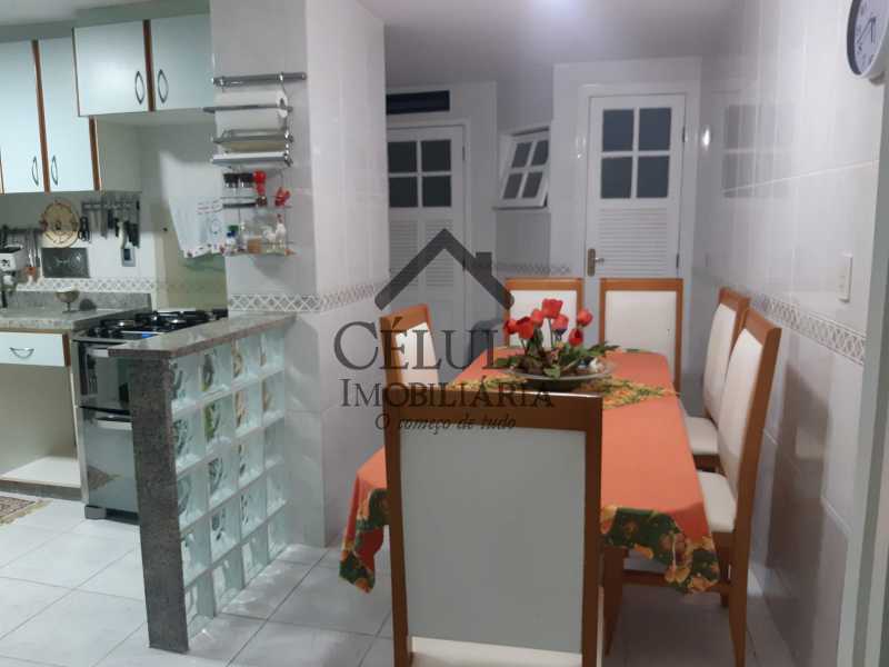 Casa de Condomínio à venda com 4 quartos, 180m² - Foto 10