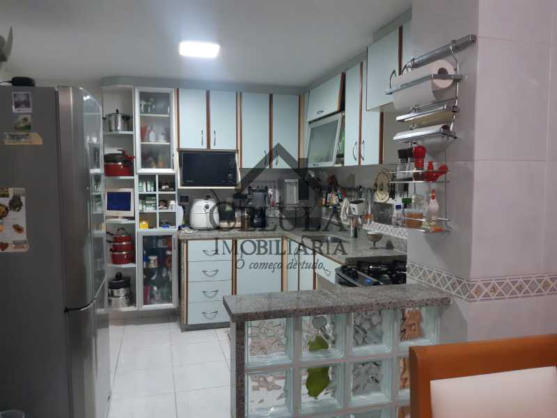 Casa de Condomínio à venda com 4 quartos, 180m² - Foto 12