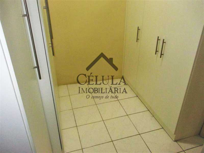 Apartamento à venda com 2 quartos, 79m² - Foto 27