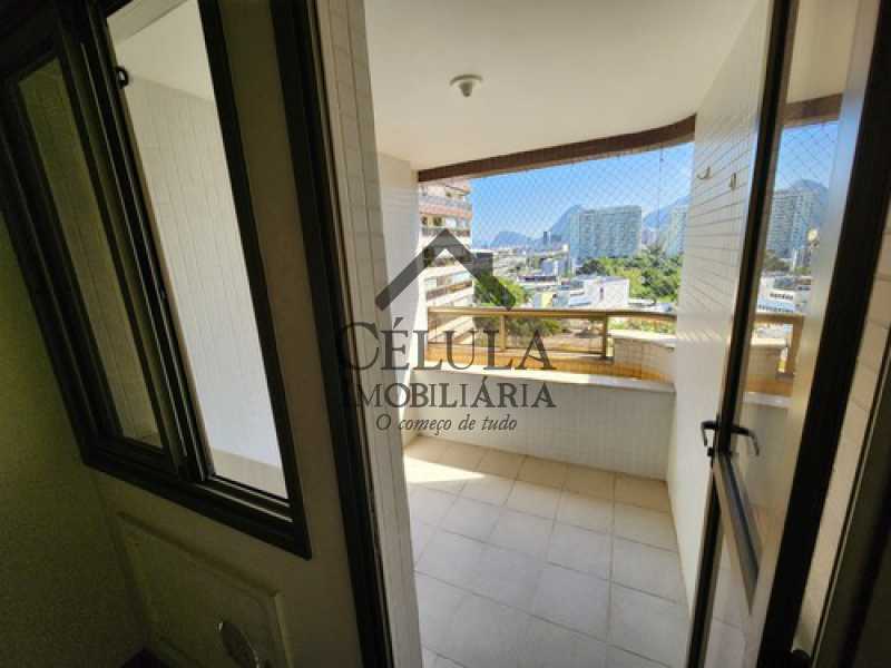 Apartamento à venda com 3 quartos, 116m² - Foto 19