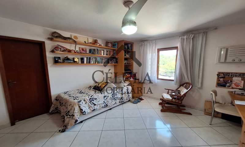 Casa de Condomínio à venda com 3 quartos, 380m² - Foto 15