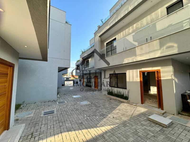 Casa de Condomínio à venda com 4 quartos, 190m² - Foto 1