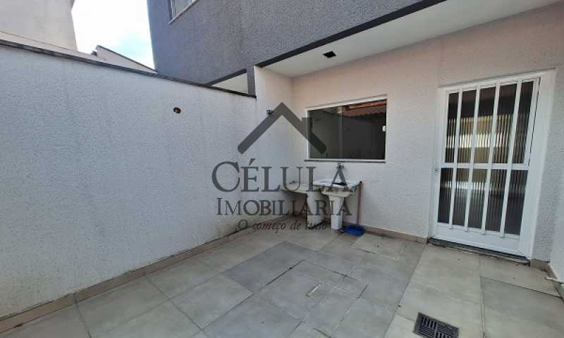 Casa à venda com 2 quartos, 86m² - Foto 11