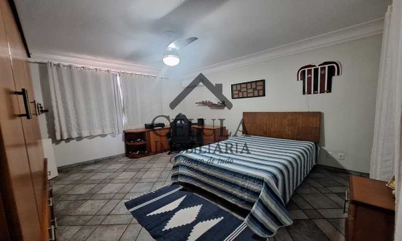 Casa de Condomínio à venda com 4 quartos, 386m² - Foto 21