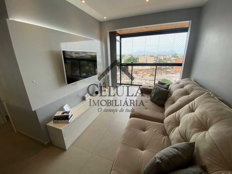 Apartamento à venda com 2 quartos, 74m² - Foto 2